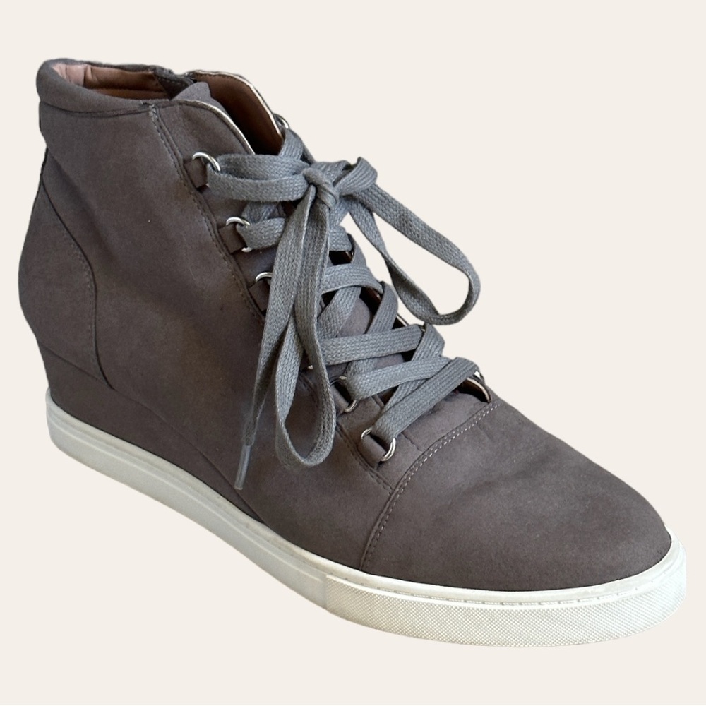 Linea Paolo Brenna Lace-Up Wedge Sneakers Women’s 9 Stone Gray Suede Leather Zip
